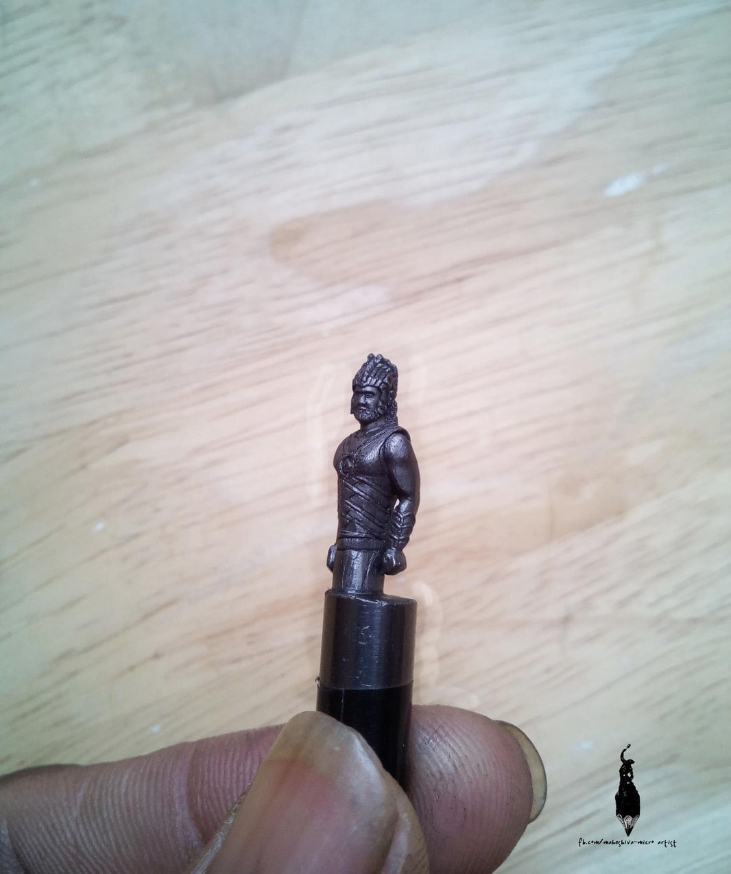 This Artist Is Winning Hearts In The "Tiniest" Way Possible!